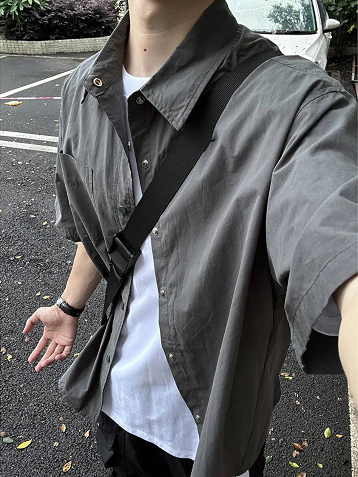 Grey Short Sleeve Casual Shirt Men's Commute Summer Design High-End Cityboy Semi-Sleeve Shirt Simple Youth Popular Loose Fit
Grey Short Sleeve Casual Shirt Men's Commute Summer Design High-End Cityboy Semi-Sleeve Shirt Simple Youth Popular Loose Fit