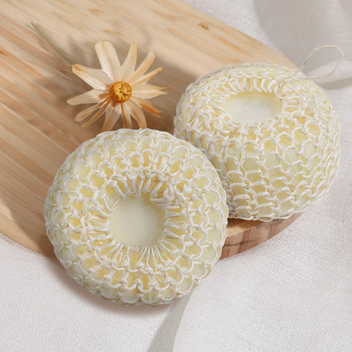 NRCS A sisal ball sponge bath brush, bath flower round sisal bath supplies, bubble bath sponge balls, family bath essentials.
NRCS A sisal ball sponge bath brush, bath flower round sisal bath supplies, bubble bath sponge balls, family bath essentials.