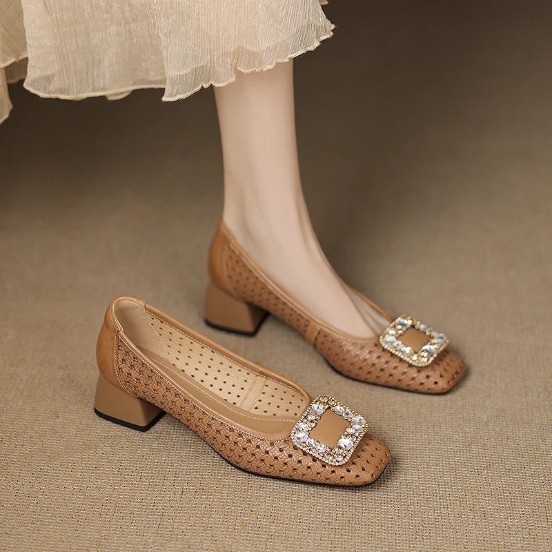 2026new spring summer women pumps natural leather 22-25cm weave cowhide+pigskin square toe square buckle loafers women shoes
2026new spring summer women pumps natural leather 22-25cm weave cowhide+pigskin square toe square buckle loafers women shoes