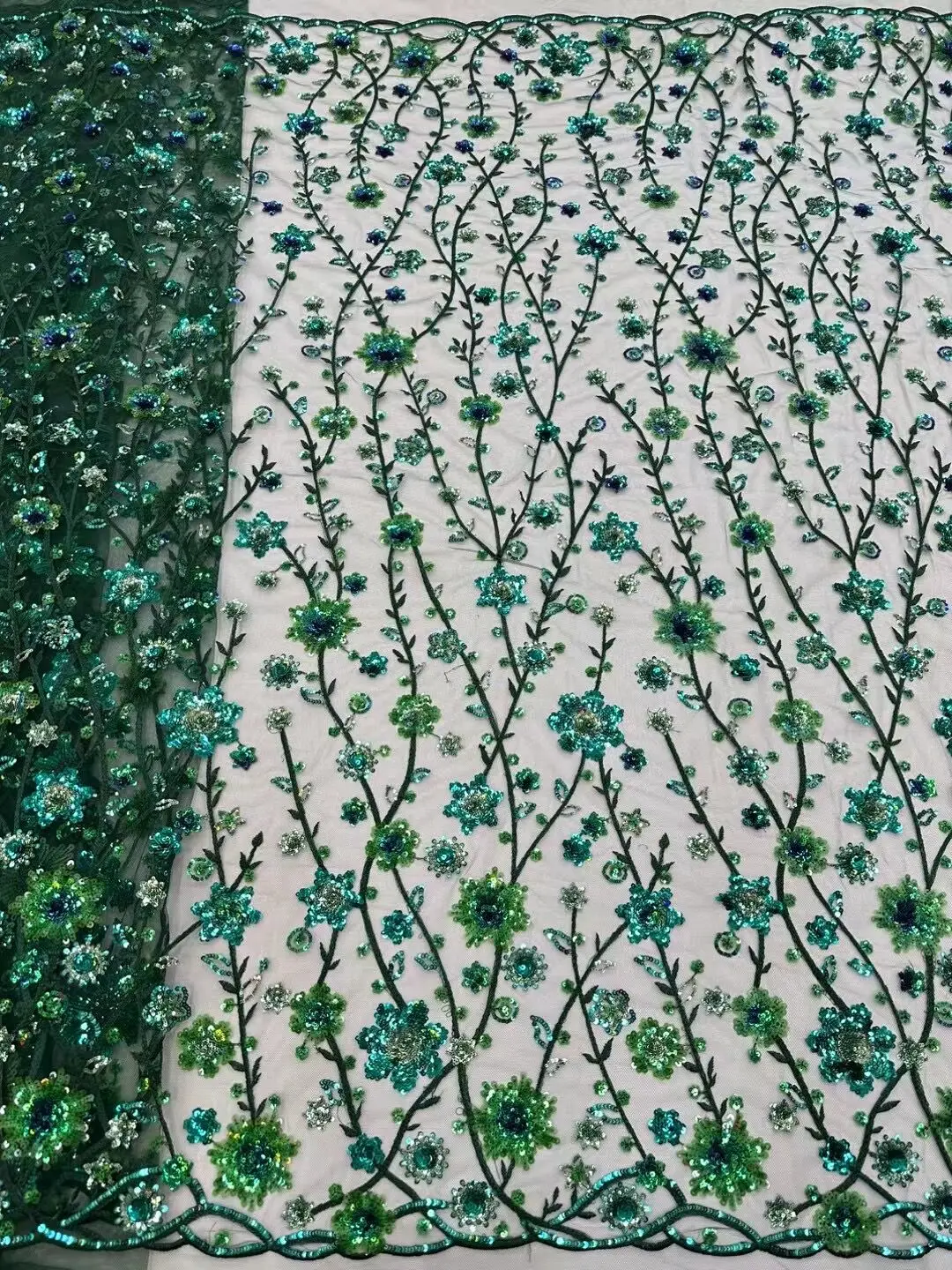 Nigerian Tulle Lace Fabrics ZH-13069812 With High Quality Luxury African Sequins French Tulle Lace For Party
Nigerian Tulle Lace Fabrics ZH-13069812 With High Quality Luxury African Sequins French Tulle Lace For Party