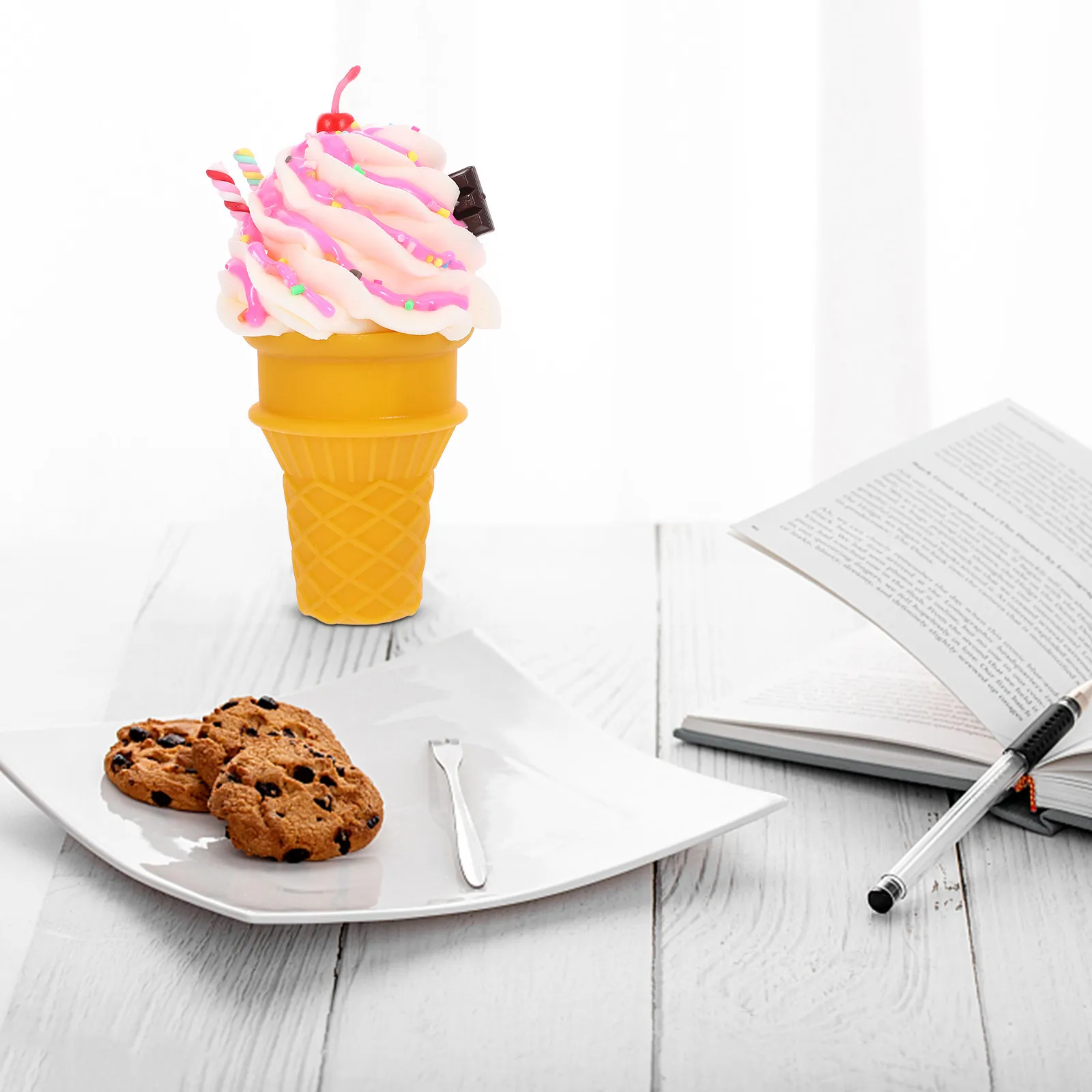 Artificial Ice Cream Cone Realistic Simulation Decorative Multiple Functions Photo Prop Dessert Display Fake Food
Artificial Ice Cream Cone Realistic Simulation Decorative Multiple Functions Photo Prop Dessert Display Fake Food