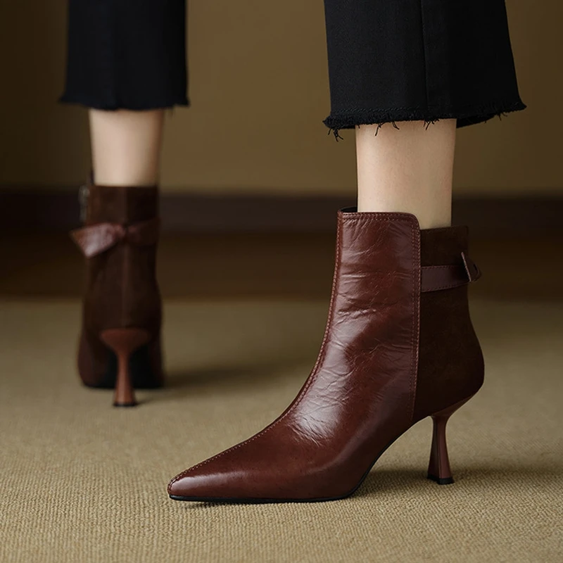 НОВЫЕ осенние ботильоны, женская обувь из натуральной кожи, туфли на тонком каблуке с острым носком, модные ботинки на молнии с бантом, ботинки на высоком каблуке
НОВЫЕ осенние ботильоны, женская обувь из натуральной кожи, туфли на тонком каблуке с острым носком, модные ботинки на молнии с бантом, ботинки на высоком каблуке