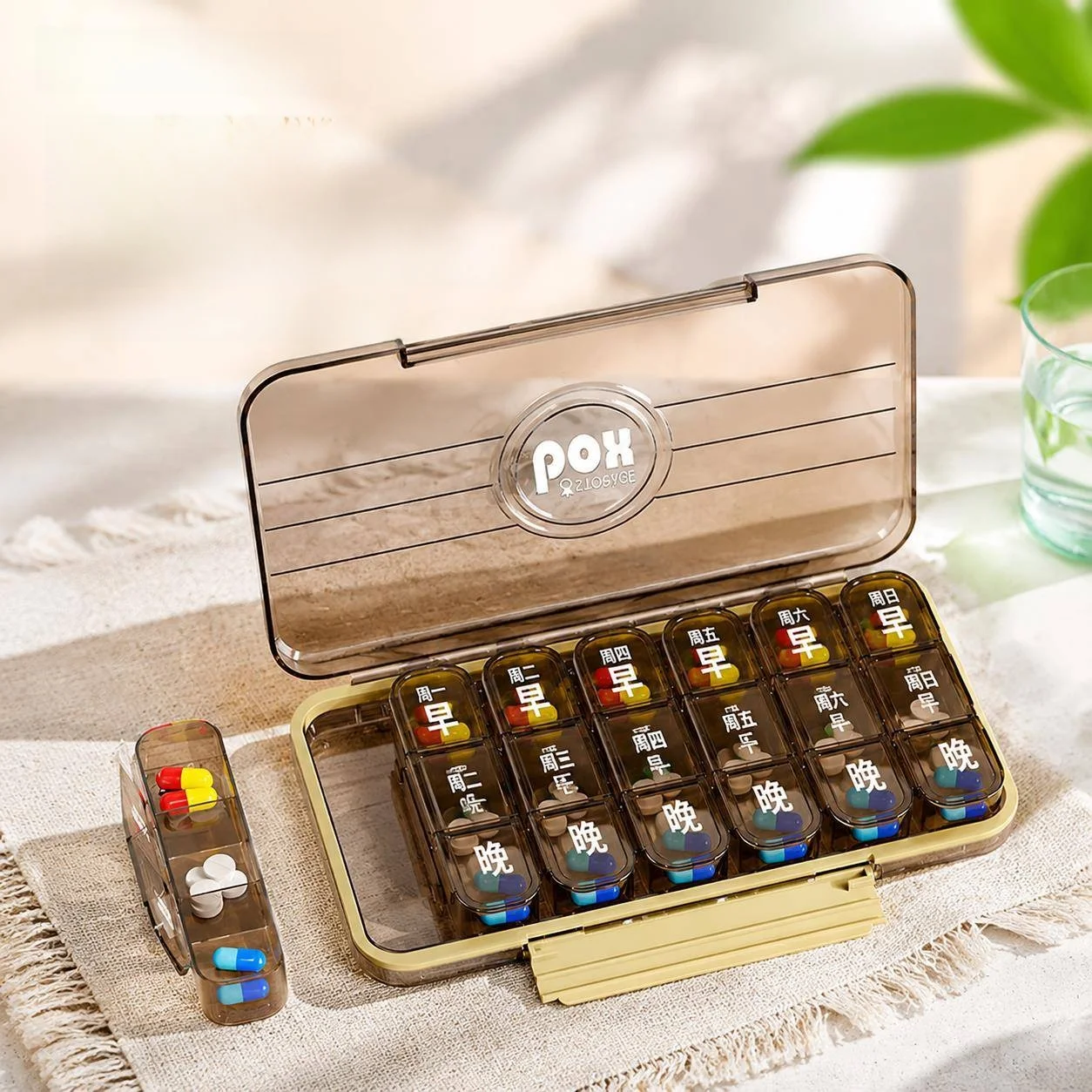 Portable Large Capacity Medicine Box Easy to Read Storage Organizer for Daily Use Three Meals a Day Elderly People
Portable Large Capacity Medicine Box Easy to Read Storage Organizer for Daily Use Three Meals a Day Elderly People