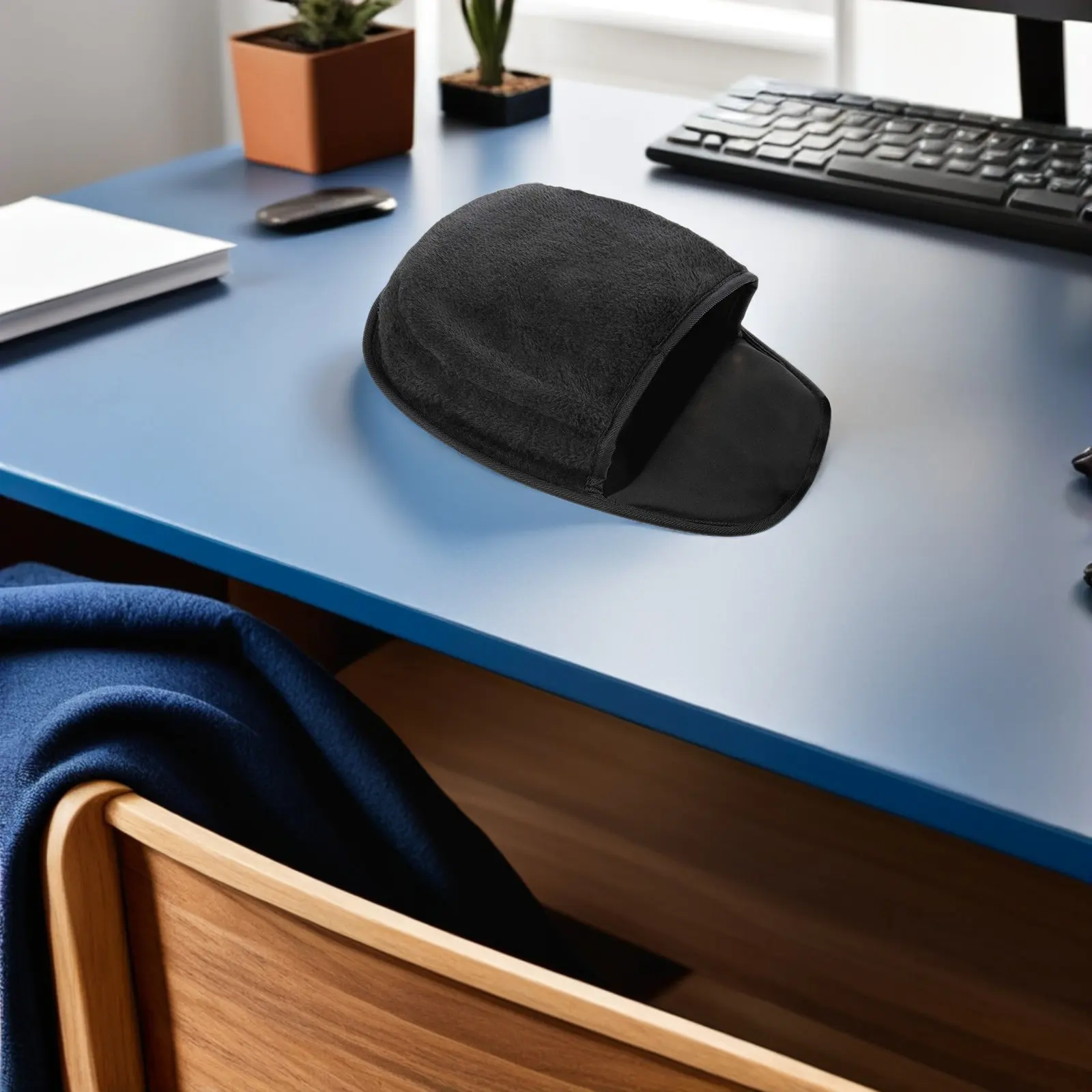 Heated Mouse Pad USB Winter Hand Warmer Smooth Control Surface Anti-Deformation Reinforced Edges for Office Home Computer Use