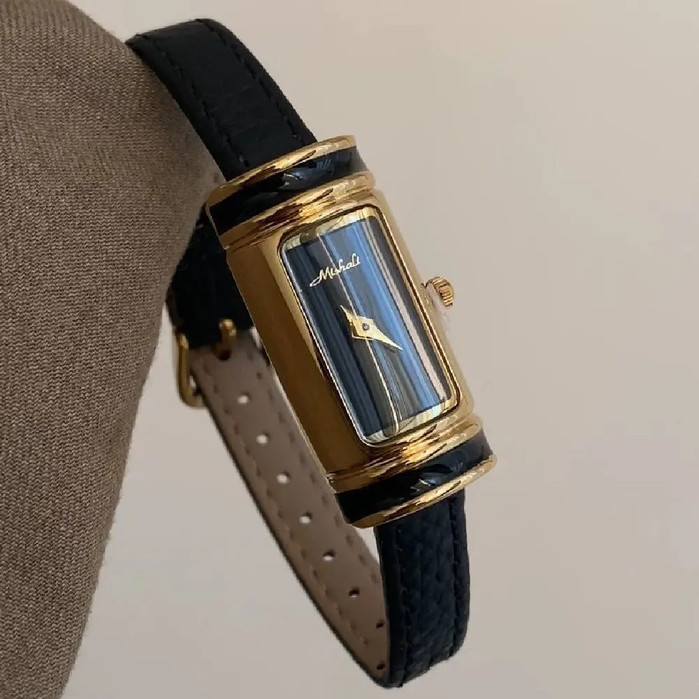 Vintage Temperament Simple elongated oval dial quartz belt Watch For women's girl Lady gift party Women's accessories wholesale
Vintage Temperament Simple elongated oval dial quartz belt Watch For women's girl Lady gift party Women's accessories wholesale