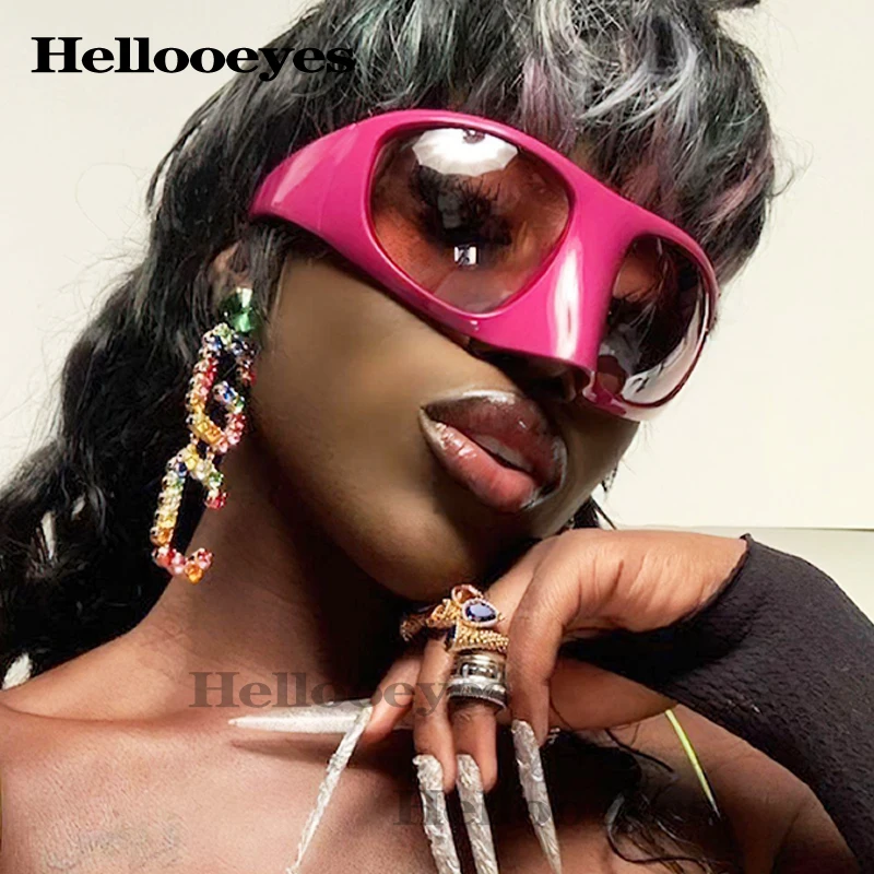 Oversized Mask Punk Y2K Sunglasses Women 2000'S Luxury Brand Unique Goggle Sunglasses For Men Hip Hop Shades UV400 Lentes De Sol
Oversized Mask Punk Y2K Sunglasses Women 2000'S Luxury Brand Unique Goggle Sunglasses For Men Hip Hop Shades UV400 Lentes De Sol