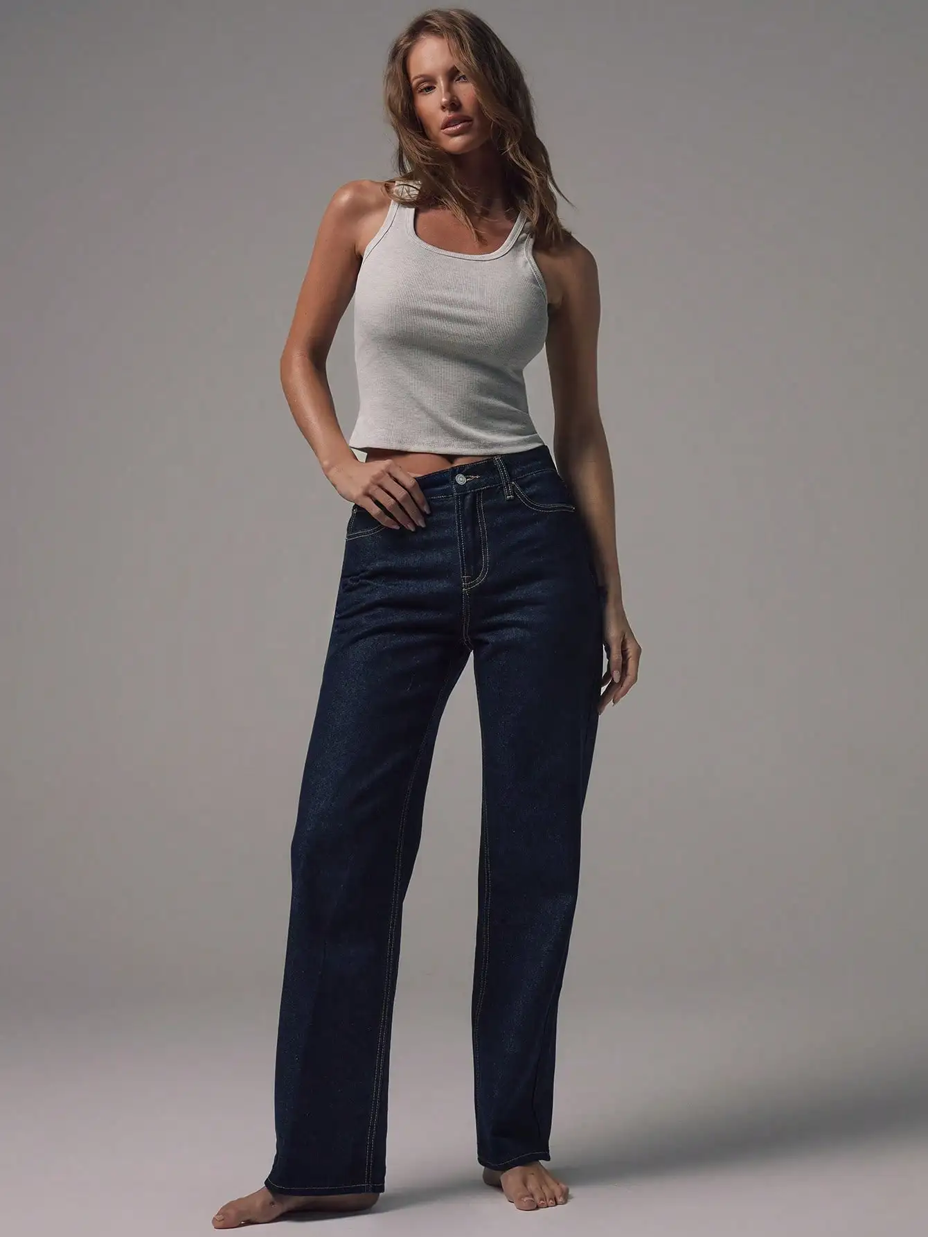 Джинсы прямого кроя из темно-синего денима для повседневной носки, офиса, свиданий, осени и зимы
Джинсы прямого кроя из темно-синего денима для повседневной носки, офиса, свиданий, осени и зимы