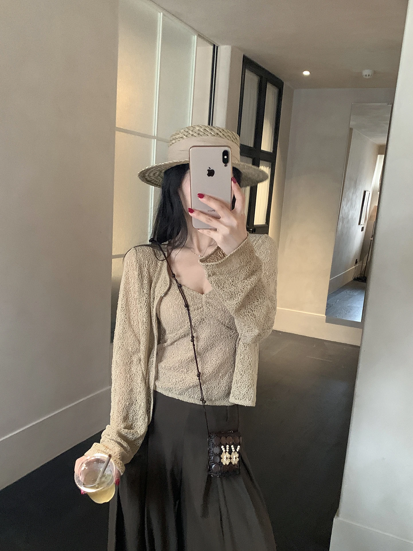 Женский комплект из двух предметов Slim Fit с вырезами: кардиган и топ в корейском стиле, дышащий, из полиэфирного волокна, с длинными рукавами, для повседневной носки
Женский комплект из двух предметов Slim Fit с вырезами: кардиган и топ в корейском стиле, дышащий, из полиэфирного волокна, с длинными рукавами, для повседневной носки