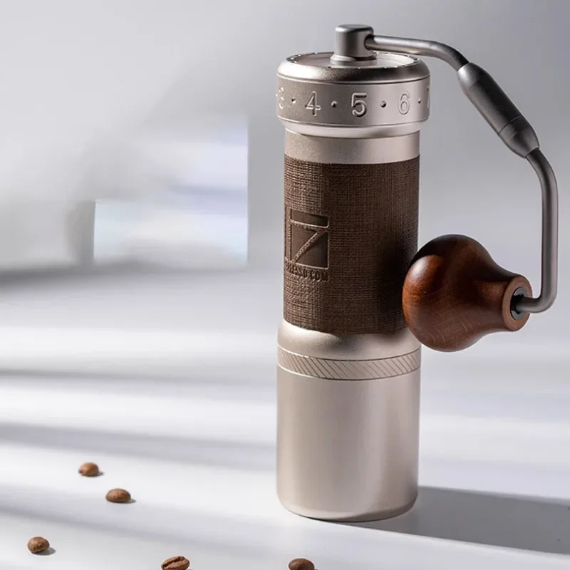 1Zpresso new KULTRA Super new foldable handle portable coffee grinder coffee mill grinding manual coffee
1Zpresso new KULTRA Super new foldable handle portable coffee grinder coffee mill grinding manual coffee
