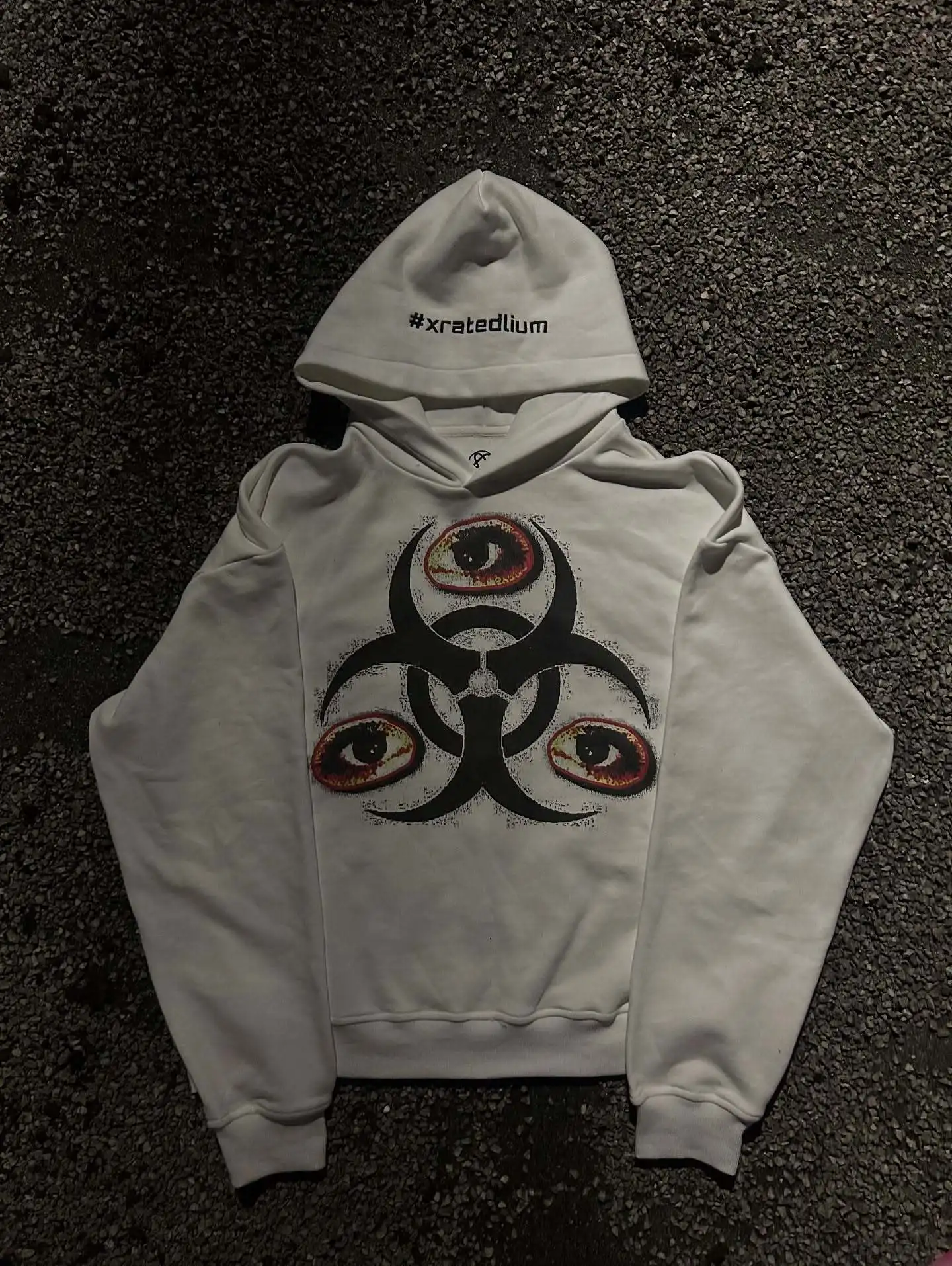 Новая коллекция осень-зима 2026: Худи унисекс с темным, необычным принтом — незаменимый элемент уличного стиля
Новая коллекция осень-зима 2026: Худи унисекс с темным, необычным принтом — незаменимый элемент уличного стиля