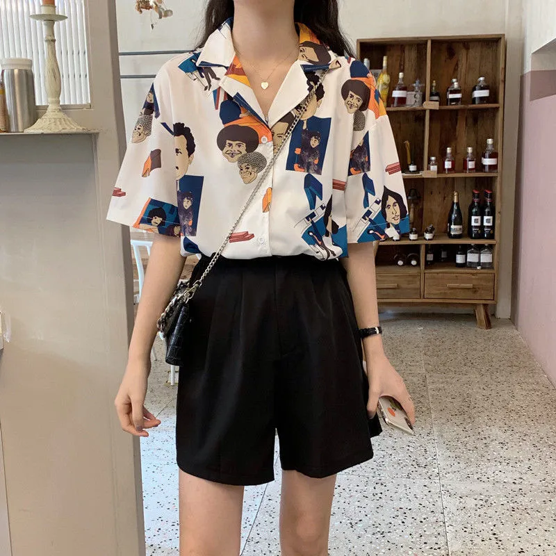 Chic Women Shirts 2022 Summer Short Sleeve Top Female Clothing Fashion Vintage Portrait Print Chiffon Women Blouse Chemise Femme
Chic Women Shirts 2022 Summer Short Sleeve Top Female Clothing Fashion Vintage Portrait Print Chiffon Women Blouse Chemise Femme