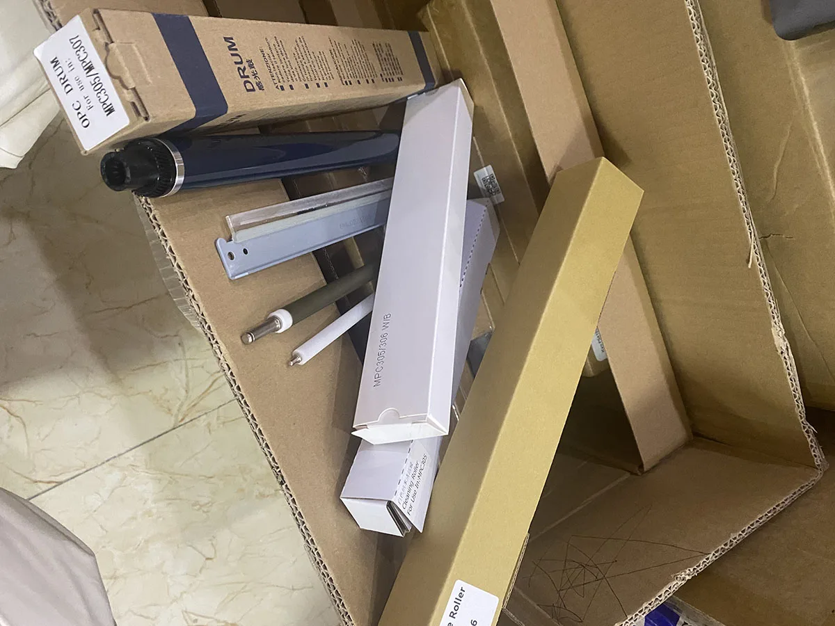 Комплект для восстановления барабанного блока для Ricoh MPC305 MPC306 MPC307 MPC406 MPC407 OPC Лезвие для чистки барабана PCR Чистящий ролик
Комплект для восстановления барабанного блока для Ricoh MPC305 MPC306 MPC307 MPC406 MPC407 OPC Лезвие для чистки барабана PCR Чистящий ролик