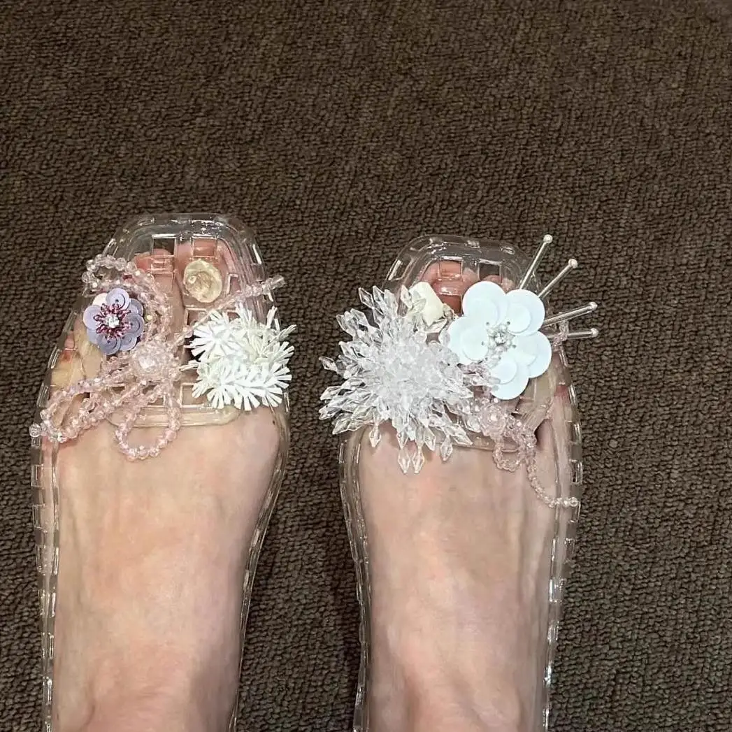 Korean Style Jelly Crystal Hollow out Single Shoes Transparent DIY Hole Hole Women's Fashion Sandals Pearl Flower Decorated
Korean Style Jelly Crystal Hollow out Single Shoes Transparent DIY Hole Hole Women's Fashion Sandals Pearl Flower Decorated