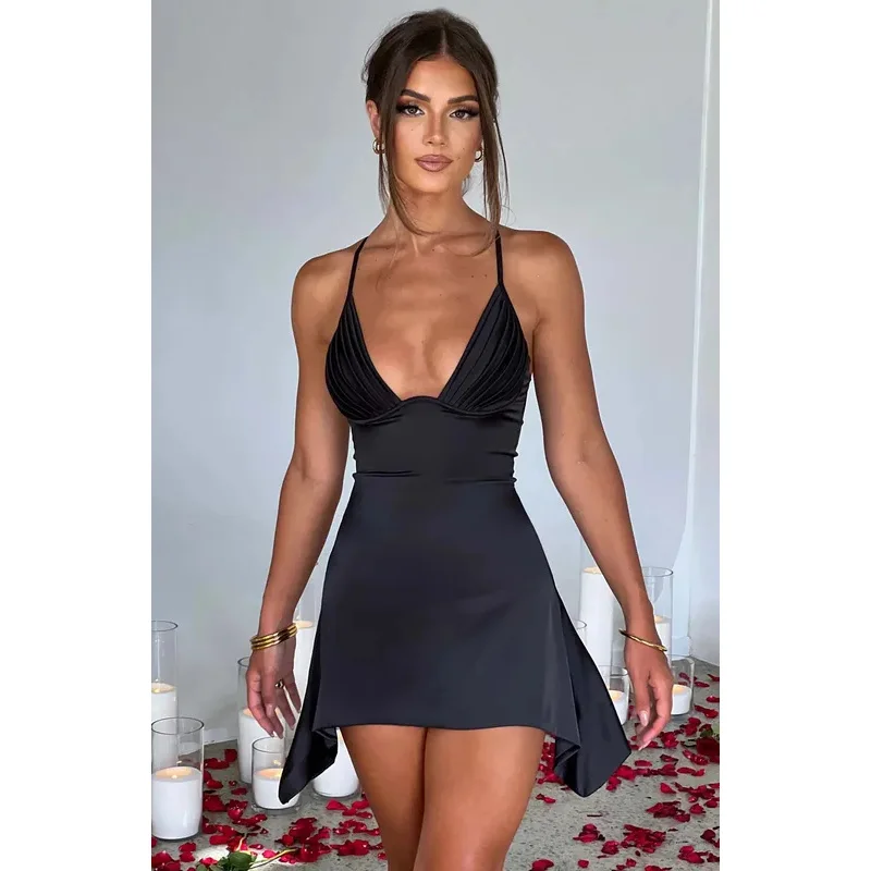 Summer new deep V-neck backless solid color satin pleated sexy mini slip short dress elegant Women party evening dress
Summer new deep V-neck backless solid color satin pleated sexy mini slip short dress elegant Women party evening dress