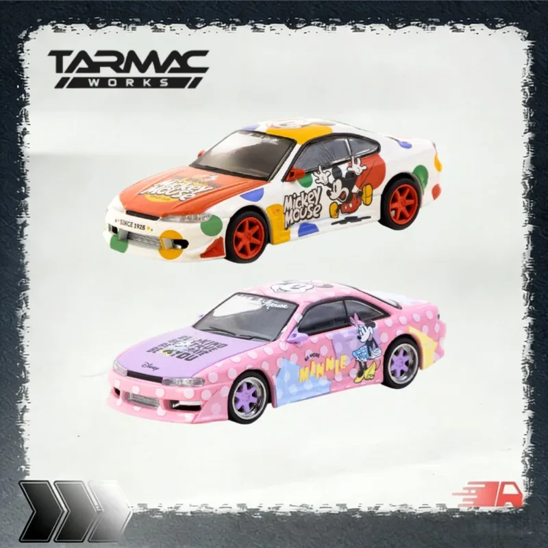 TW 1:64 F40 Nissan S15 S14 VERTEX Silvia plastic alloy car model, for boys as a toy, for collection, decoration.
TW 1:64 F40 Nissan S15 S14 VERTEX Silvia plastic alloy car model, for boys as a toy, for collection, decoration.