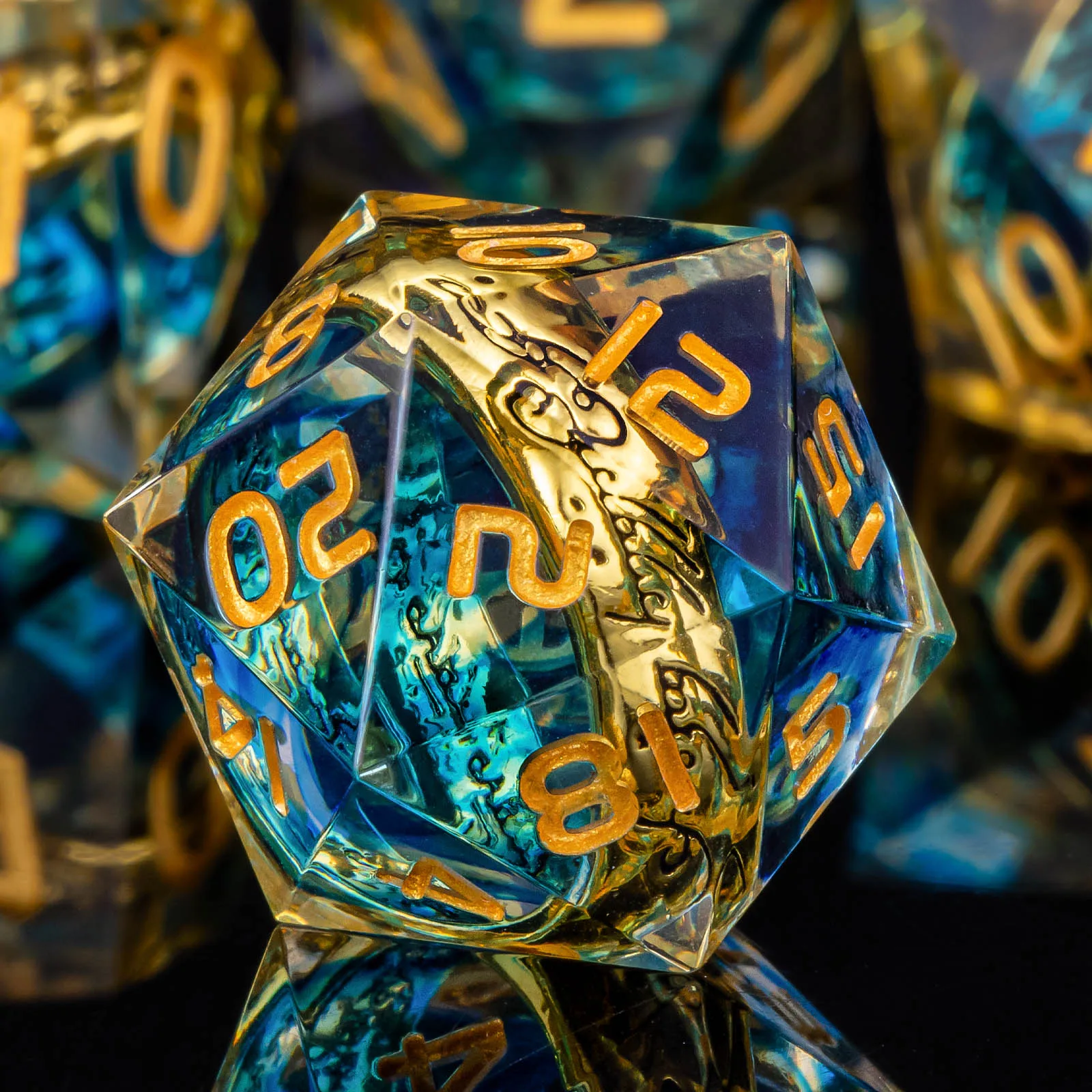 Набор кубиков Magic Lord Rings, синие кубики для D&D с изображением дракона из подземелья, набор кубиков LOTR D&D из смолы для ролевых игр, кубики D&D с острыми гранями
Набор кубиков Magic Lord Rings, синие кубики для D&D с изображением дракона из подземелья, набор кубиков LOTR D&D из смолы для ролевых игр, кубики D&D с острыми гранями