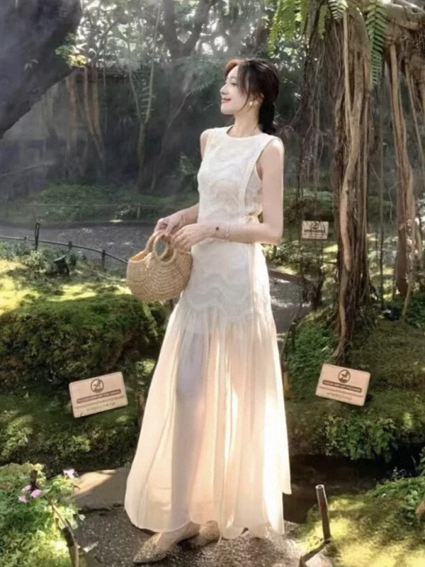 Elegant Spliced Long Dress Fashionable Summer 2026 Women's Sleeveless A-Line Dress Gathered Waist High Quality Polyester Fiber
Elegant Spliced Long Dress Fashionable Summer 2026 Women's Sleeveless A-Line Dress Gathered Waist High Quality Polyester Fiber
