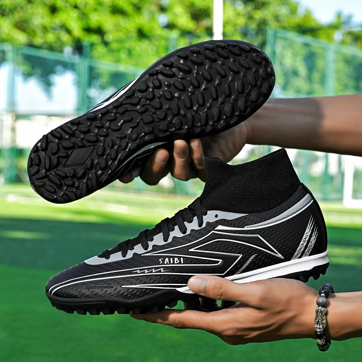 Adult TF Soccer cleats Skin-friendly PU Mesh Fabric Full Rubber Short Stud Reliable Quality Daily Turf Football Competition Clea
Adult TF Soccer cleats Skin-friendly PU Mesh Fabric Full Rubber Short Stud Reliable Quality Daily Turf Football Competition Clea