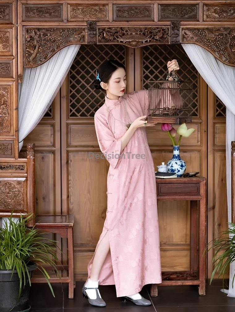 2025 youth sweet elegant women daily loose luxury qipao retro gentle chinese style traditional qipao literature art dress h002
2025 youth sweet elegant women daily loose luxury qipao retro gentle chinese style traditional qipao literature art dress h002