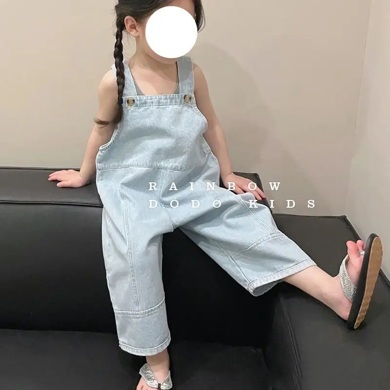 Girls Summer Outfit Set Korean Casual Baby Vest And Denim Overalls 2-Piece Children's Clothing Set
Girls Summer Outfit Set Korean Casual Baby Vest And Denim Overalls 2-Piece Children's Clothing Set