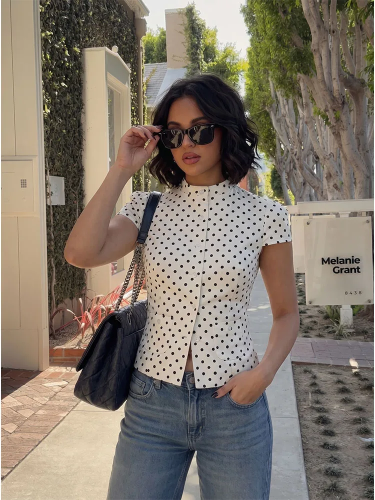 HH Women Summer Spring Old Money Preppy Polka Dot Stand Collar Blouse Spring Short Sleeve Button Front Pocket Lightweight Top
HH Women Summer Spring Old Money Preppy Polka Dot Stand Collar Blouse Spring Short Sleeve Button Front Pocket Lightweight Top