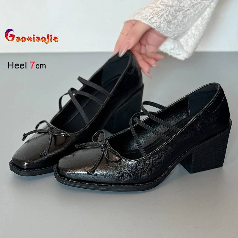 Черные женские туфли с квадратным носком и бантом, на толстом каблуке 7 см, с перекрестными ремешками и пряжкой, в стиле ретро, для офиса, весна-осень, на каждый день
Черные женские туфли с квадратным носком и бантом, на толстом каблуке 7 см, с перекрестными ремешками и пряжкой, в стиле ретро, для офиса, весна-осень, на каждый день