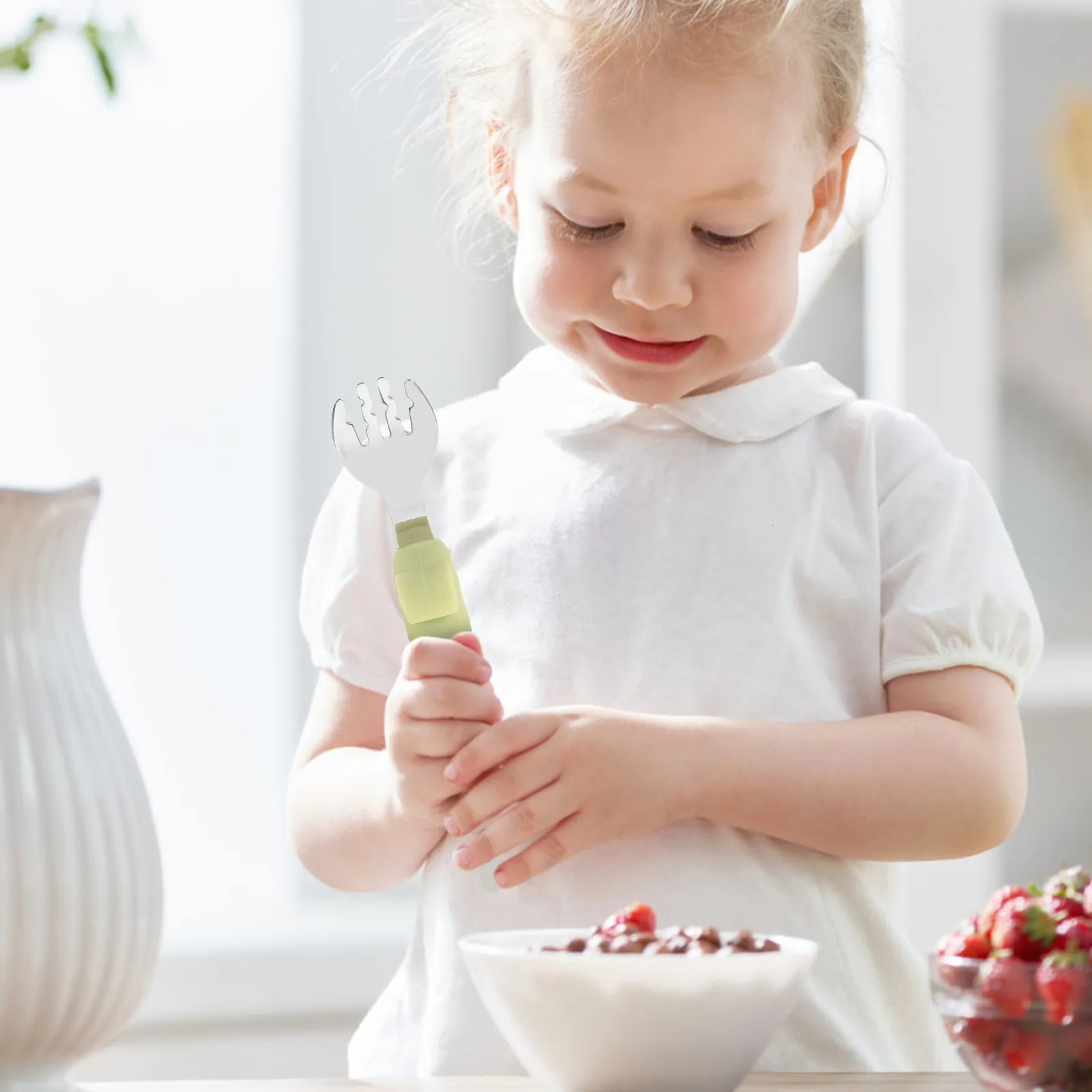 1Set Toddler Spoon and Fork Set Baby Self Feeding Utensils Handle Curved Food-Retaining Design Travel-Friendly
1Set Toddler Spoon and Fork Set Baby Self Feeding Utensils Handle Curved Food-Retaining Design Travel-Friendly