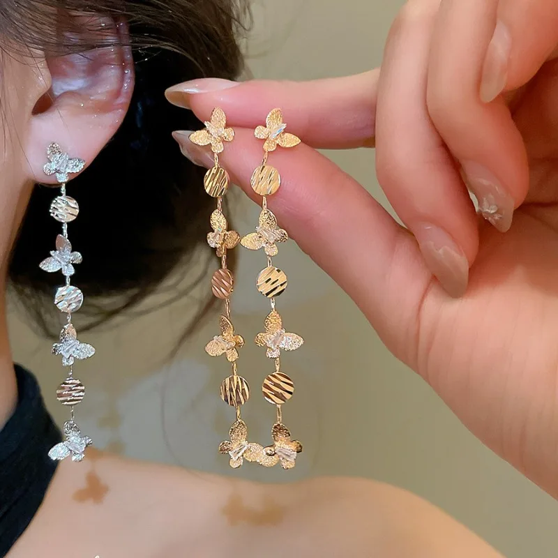 Minar 2026 New Arrival Shiny CZ Zircon Hammer Tone Round Butterfly Wings Long Tassel Drop Earrings Forwomen Gold Plated Copper
Minar 2026 New Arrival Shiny CZ Zircon Hammer Tone Round Butterfly Wings Long Tassel Drop Earrings Forwomen Gold Plated Copper