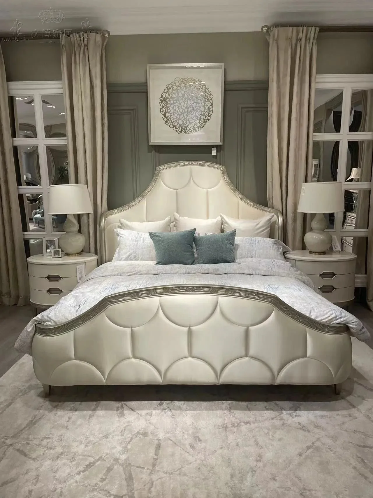 American Country Modern Simple and Light Luxury Same Style Solid Wood Fabric Back Bed Master Bedroom Solid Wood Carving Pattern
American Country Modern Simple and Light Luxury Same Style Solid Wood Fabric Back Bed Master Bedroom Solid Wood Carving Pattern