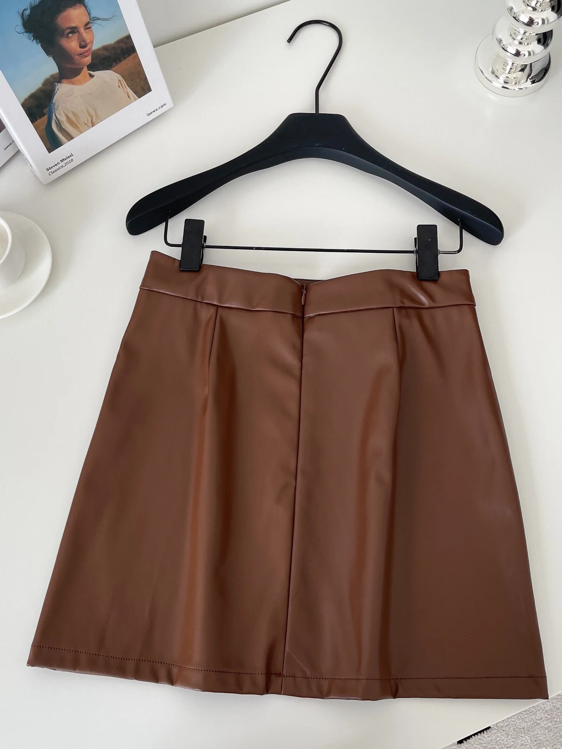 Retro High-End PU Leather A-Line Skirt Women's Faion High Waist Slimming Versatile Spring Summer ort Skirt 
Retro High-End PU Leather A-Line Skirt Women's Faion High Waist Slimming Versatile Spring Summer ort Skirt