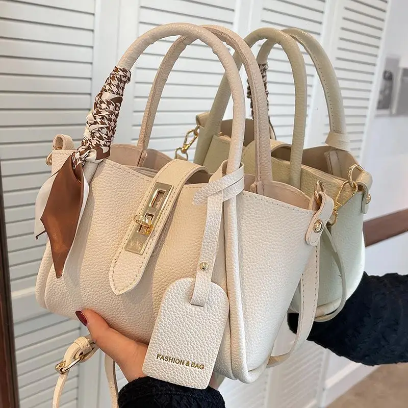 AS338 Women's Bag 2025 New Messenger Bag Versatile Vegetable Basket Premium Feeling Shoulder Handbag Bucket Bag
AS338 Women's Bag 2025 New Messenger Bag Versatile Vegetable Basket Premium Feeling Shoulder Handbag Bucket Bag