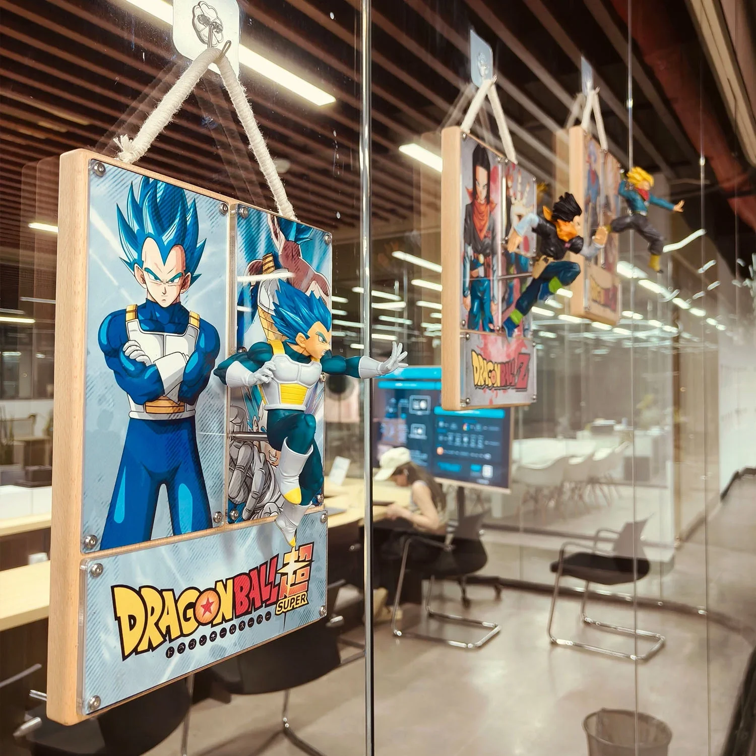 In Stock Bandai Dragon Ball Trunks Vegeta Background Figure Decorative Painting Three-dimensional Painting Gift Gift Ornaments
In Stock Bandai Dragon Ball Trunks Vegeta Background Figure Decorative Painting Three-dimensional Painting Gift Gift Ornaments