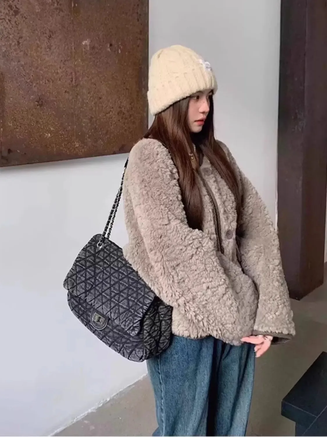 Весна-лето 2022, новинка, большая женская сумка через плечо Capaci, джинсовая сумка на цепочке под мышками, сумка для отдыха с мягкой ручкой Briti Sle 
Весна-лето 2022, новинка, большая женская сумка через плечо Capaci, джинсовая сумка на цепочке под мышками, сумка для отдыха с мягкой ручкой Briti Sle