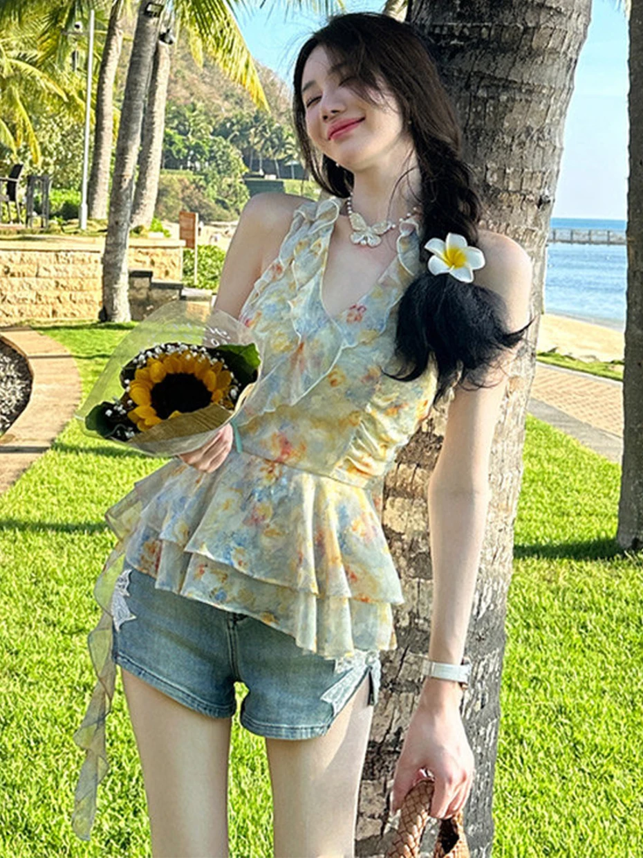 Floral Print Choker Neck Design Women's Summer Gathered Waist Lace Trim Top Backless Strapless Polyester Fabric Skirt Style
Floral Print Choker Neck Design Women's Summer Gathered Waist Lace Trim Top Backless Strapless Polyester Fabric Skirt Style