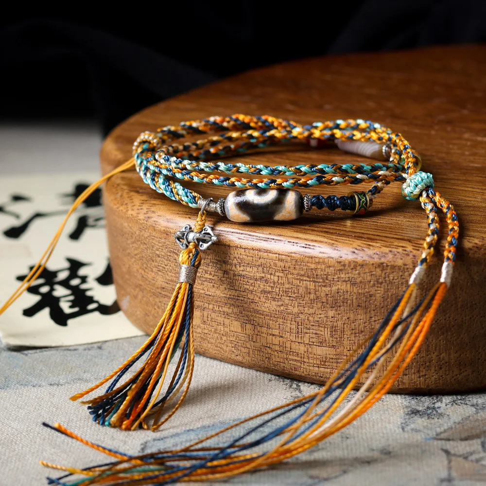 Tibetan Style Three Eyed Dzi Bead Banded Agate 925 Silver Universal Pendant Rope Hand Twisted Wenwan Hanging Rope Gifts
Tibetan Style Three Eyed Dzi Bead Banded Agate 925 Silver Universal Pendant Rope Hand Twisted Wenwan Hanging Rope Gifts