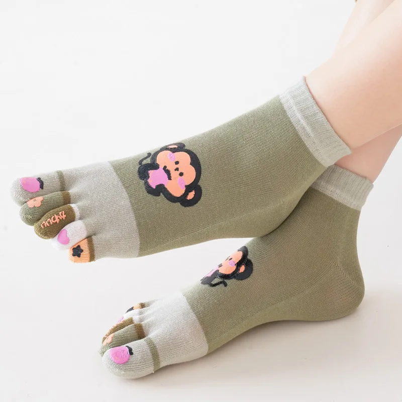 5 Pairs Five-finger Socks Women Spring and Summer Cotton Thin Sub-toe Socks Short Tube Cartoon Socks
5 Pairs Five-finger Socks Women Spring and Summer Cotton Thin Sub-toe Socks Short Tube Cartoon Socks