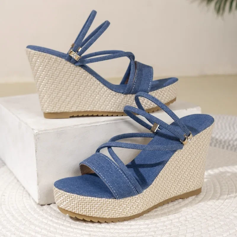 2024 New Women's High Heel Thick Sole Casual Shoes Summer Open Toe Wedge Sandals Fashion Women Slippers Women
2024 New Women's High Heel Thick Sole Casual Shoes Summer Open Toe Wedge Sandals Fashion Women Slippers Women