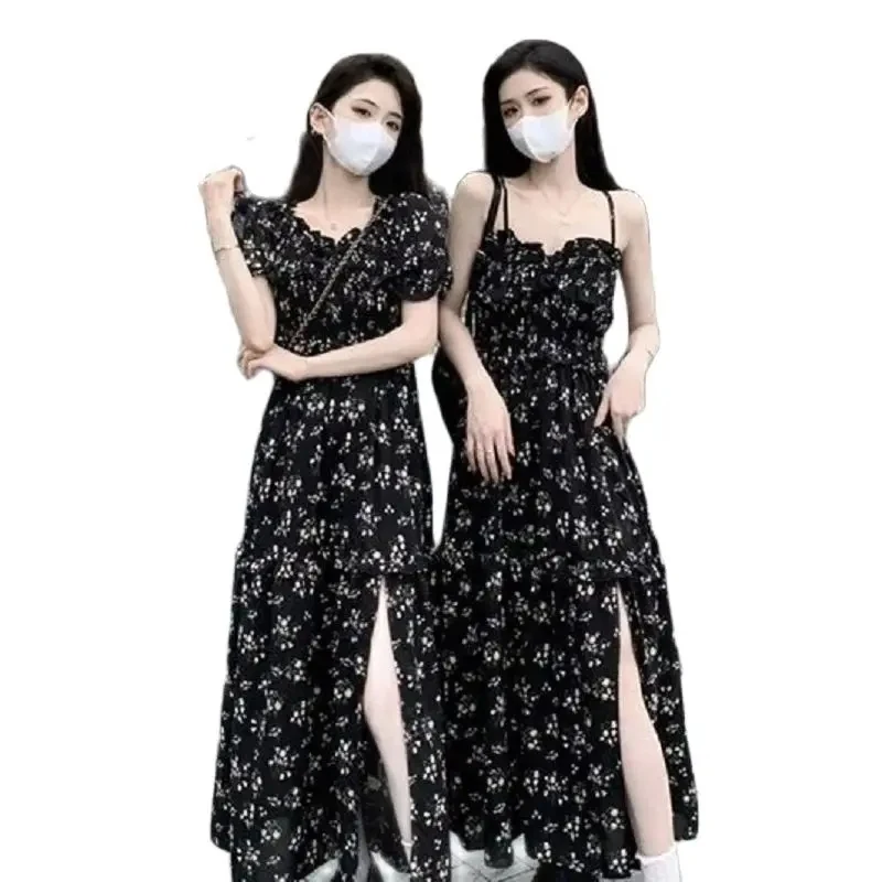 Fashionable black floral dress for women's summer 2024 New Bohemian waistband slimming open square neck beach Dresses
Fashionable black floral dress for women's summer 2024 New Bohemian waistband slimming open square neck beach Dresses