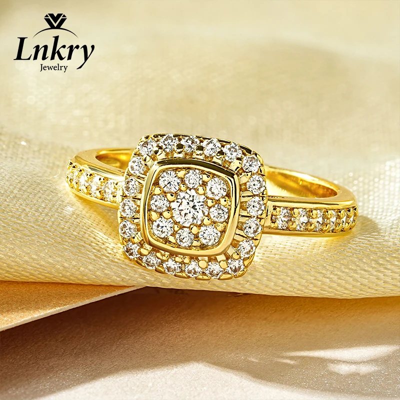 Свадебное кольцо Lnkry из 14-каратного золота квадратной формы для женщин, ослепительное обручальное кольцо с бриллиантовой огранкой Sona, изысканные ювелирные изделия для невесты, подарок
Свадебное кольцо Lnkry из 14-каратного золота квадратной формы для женщин, ослепительное обручальное кольцо с бриллиантовой огранкой Sona, изысканные ювелирные изделия для невесты, подарок