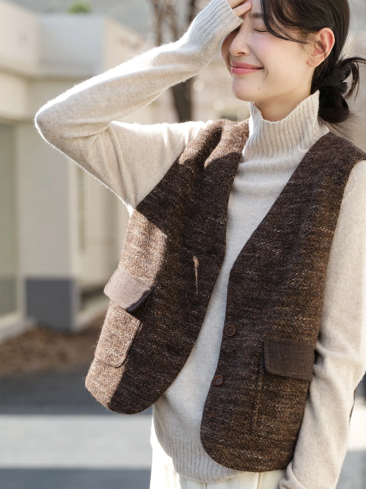 Warm Fce Lined Vintage Woolen Vest ort Outerwear Women's Sle Knitted Coat V-Ne Single Button Closure Casual Faion
Warm Fce Lined Vintage Woolen Vest ort Outerwear Women's Sle Knitted Coat V-Ne Single Button Closure Casual Faion