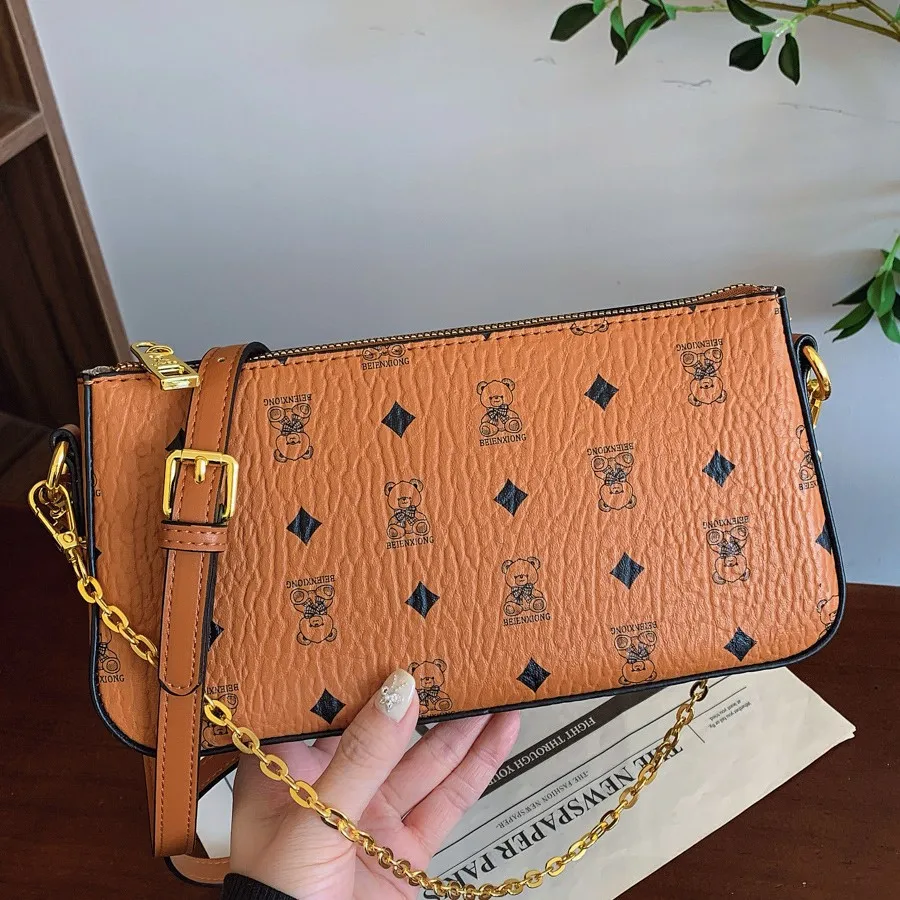 High End Texture Square Bag Women Designer New Commuter Shoulder Purse Vintage Niche Casual Versatile Crossbody Bag
High End Texture Square Bag Women Designer New Commuter Shoulder Purse Vintage Niche Casual Versatile Crossbody Bag