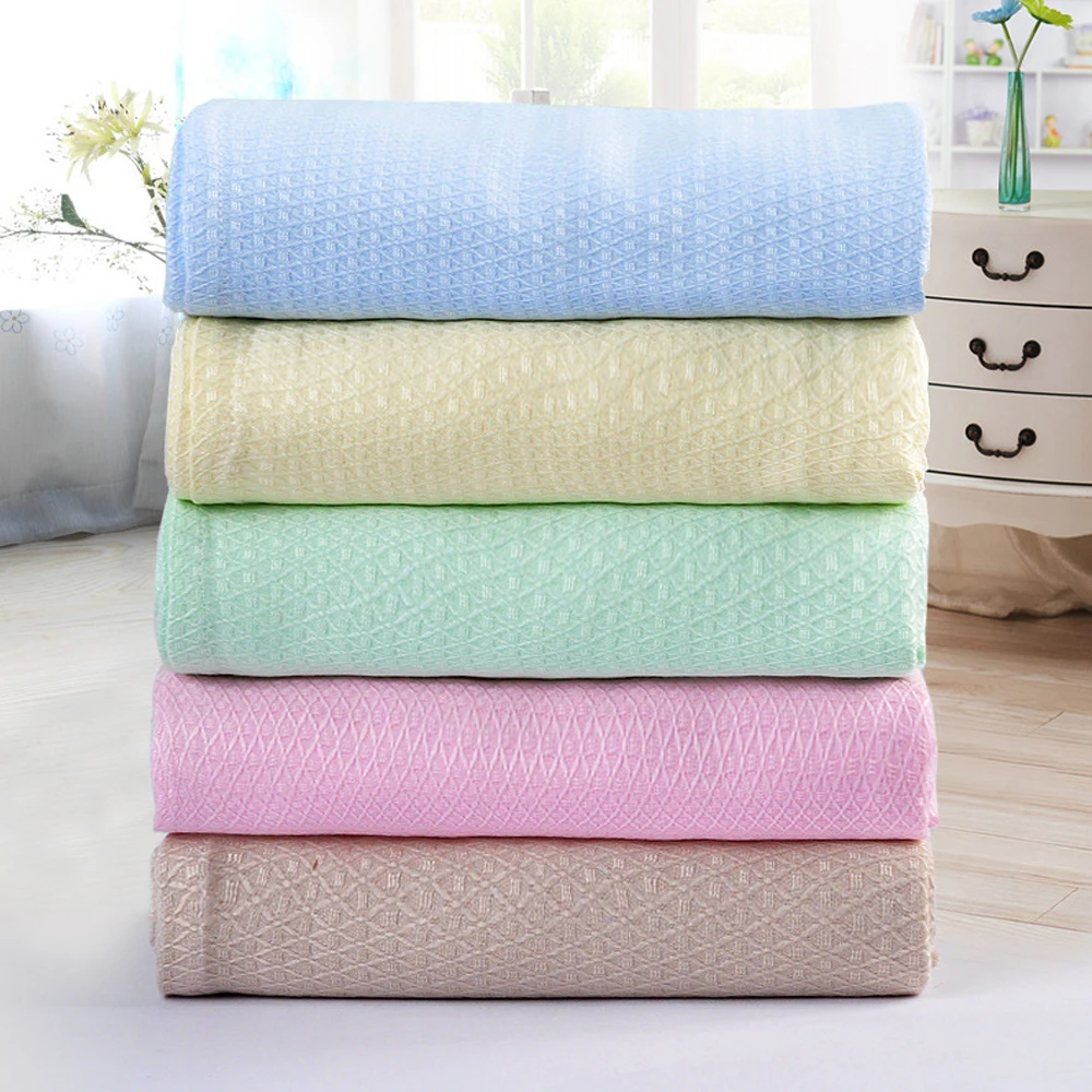 200x230cm Cooling Blankets Comfortable Ice Blankets for Bed Sofa Breathable Skin-friendly Washable Cooling Fiber Quilt 여름 담요
200x230cm Cooling Blankets Comfortable Ice Blankets for Bed Sofa Breathable Skin-friendly Washable Cooling Fiber Quilt 여름 담요