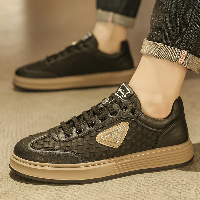 Men's Casual Sneakers Platform Sports Shoes Lace Up Comfortable Flats Sneakers Fashion Outdoor Tennis Running Shoes Male 39-44
Men's Casual Sneakers Platform Sports Shoes Lace Up Comfortable Flats Sneakers Fashion Outdoor Tennis Running Shoes Male 39-44