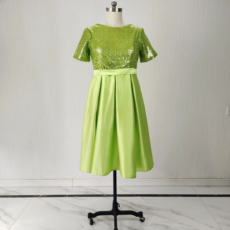 Customized Real Photo Prom Dress Green Satin Knee-Length Short Sleeves Zipper Women Party Formal Gown Vestidos de Gala Plus Size
Customized Real Photo Prom Dress Green Satin Knee-Length Short Sleeves Zipper Women Party Formal Gown Vestidos de Gala Plus Size