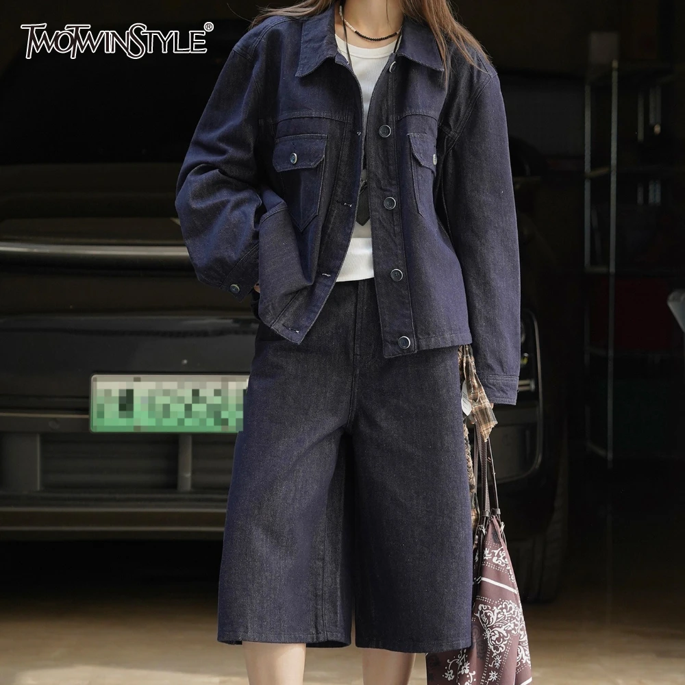 TWOTWINSTYLE Darkblue Spliced Pocket Two Piece Set Female Lapel Long Sleeve Loose Jacket Women's Pants Set Summer Fashion New
TWOTWINSTYLE Darkblue Spliced Pocket Two Piece Set Female Lapel Long Sleeve Loose Jacket Women's Pants Set Summer Fashion New