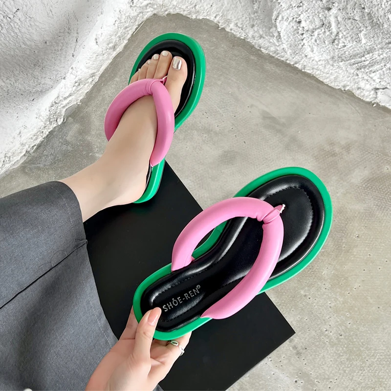Soft Sole Platform Flip Flops Women 2024 Summer Beach Non Slip Cloud Slippers Woman Flats Shoes Clip Toe Bathroom Slides Sandals
Soft Sole Platform Flip Flops Women 2024 Summer Beach Non Slip Cloud Slippers Woman Flats Shoes Clip Toe Bathroom Slides Sandals