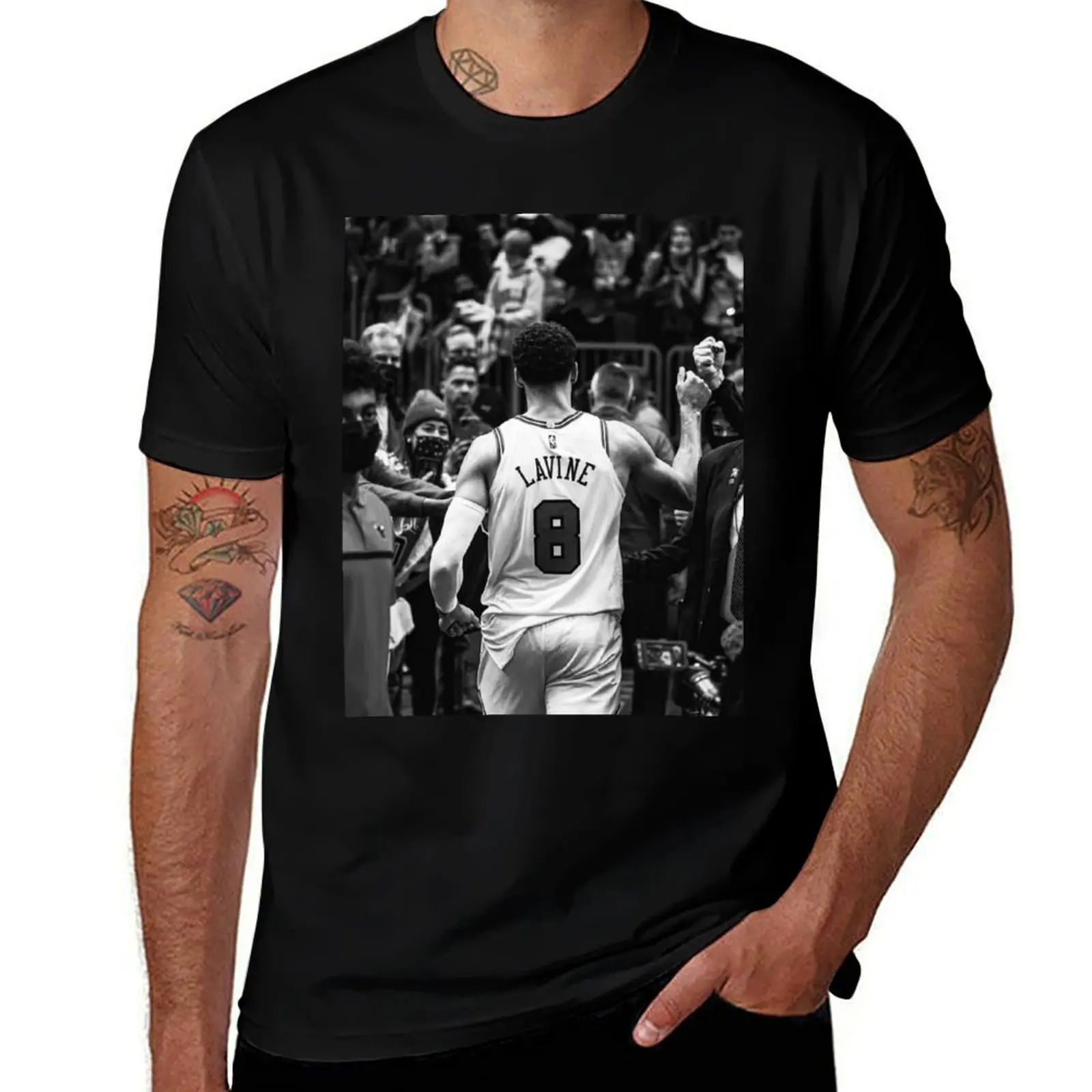 Zach Lavine - Black / White T-Shirt anime t shirts for man t shirts for man graphic funny T-Shirt
Zach Lavine - Black / White T-Shirt anime t shirts for man t shirts for man graphic funny T-Shirt