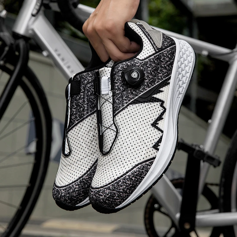 New unisex road mountain bike riding shoes breathable four season outdoor fashion hard soled comfortable off-road riding shoes
New unisex road mountain bike riding shoes breathable four season outdoor fashion hard soled comfortable off-road riding shoes