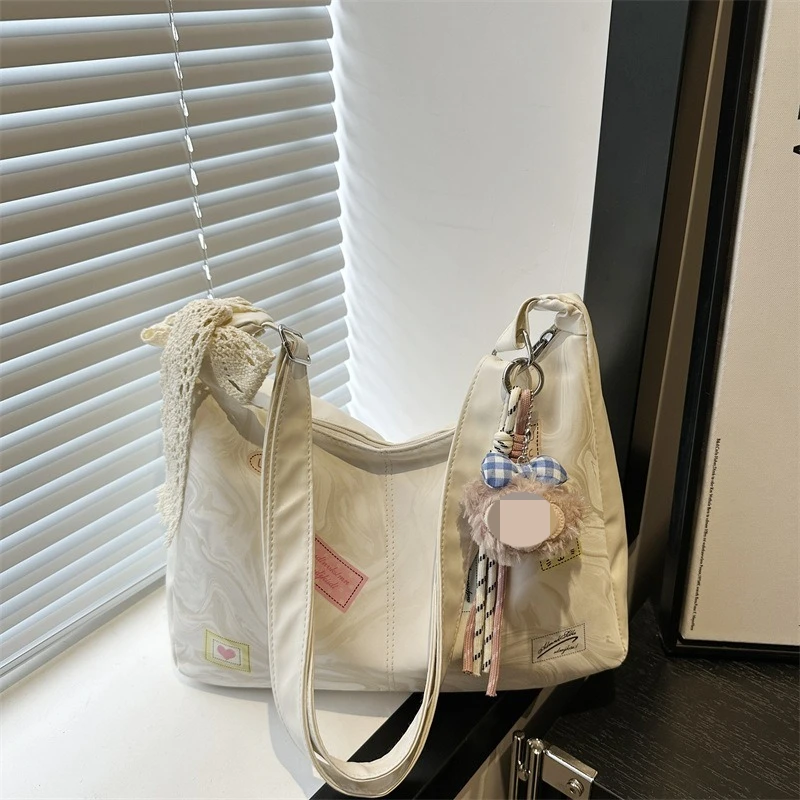 New Fashion Cute Cartoon Handbag Girls Versatile Shopping Commuter Messenger Bag Sweet Style Gift 
New Fashion Cute Cartoon Handbag Girls Versatile Shopping Commuter Messenger Bag Sweet Style Gift