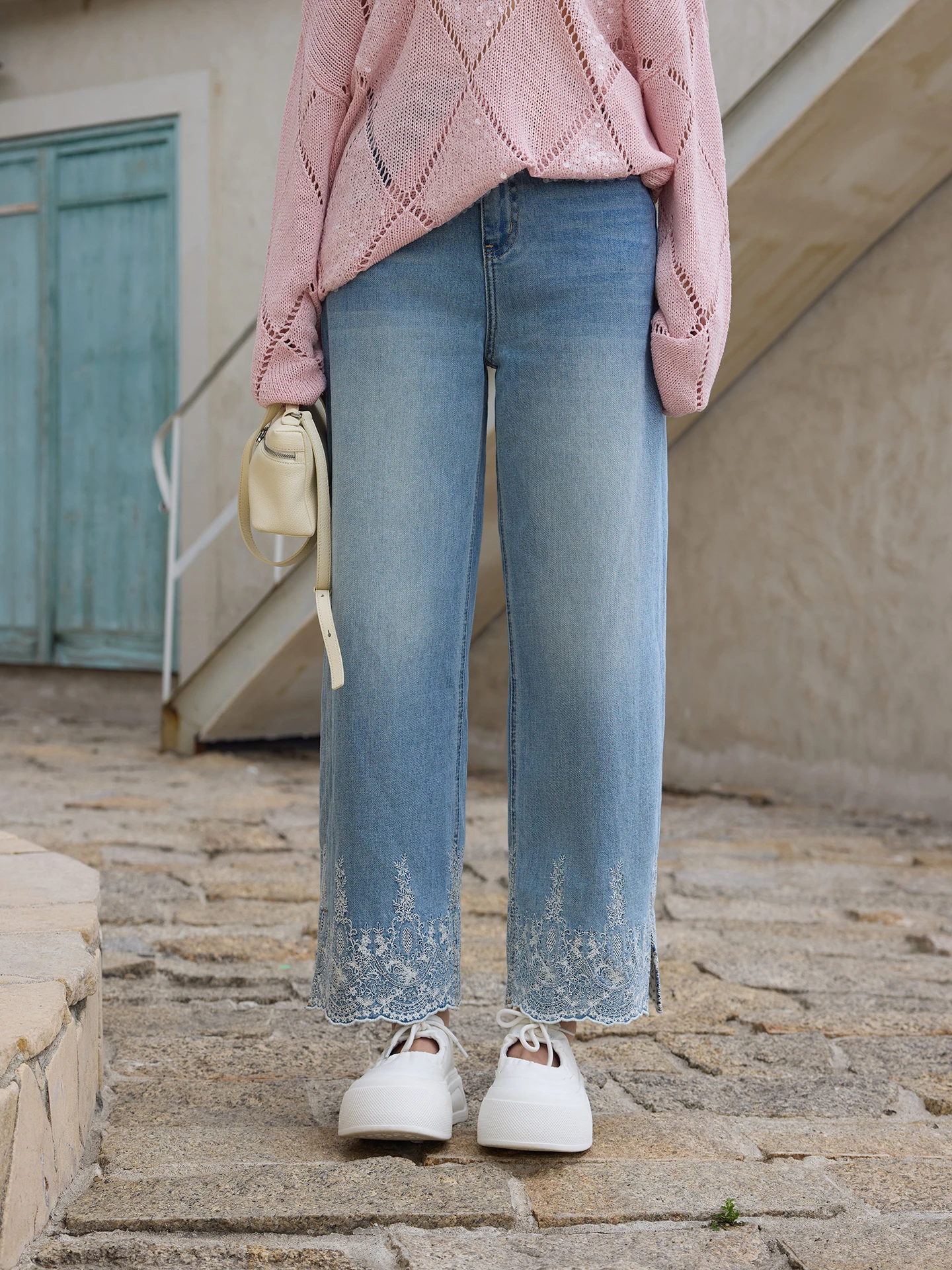 ME Floral Courtyard Slim Straight Jeans High Waist Embroidery Distressed High-End Denim Women's Spring Summer Fashion
ME Floral Courtyard Slim Straight Jeans High Waist Embroidery Distressed High-End Denim Women's Spring Summer Fashion
